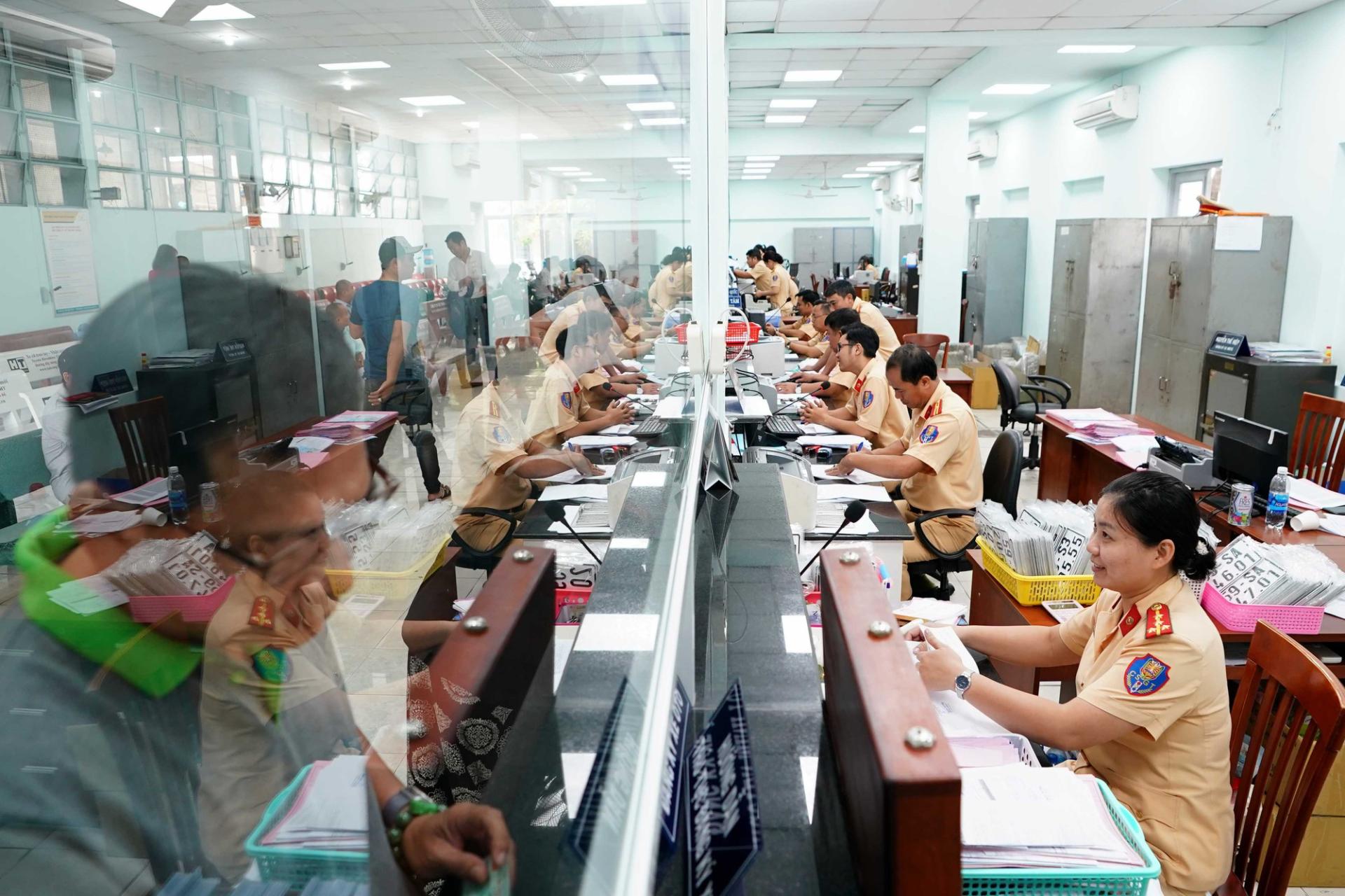 Dịch Vụ Sang Tên Xe Ô Tô TPHCM